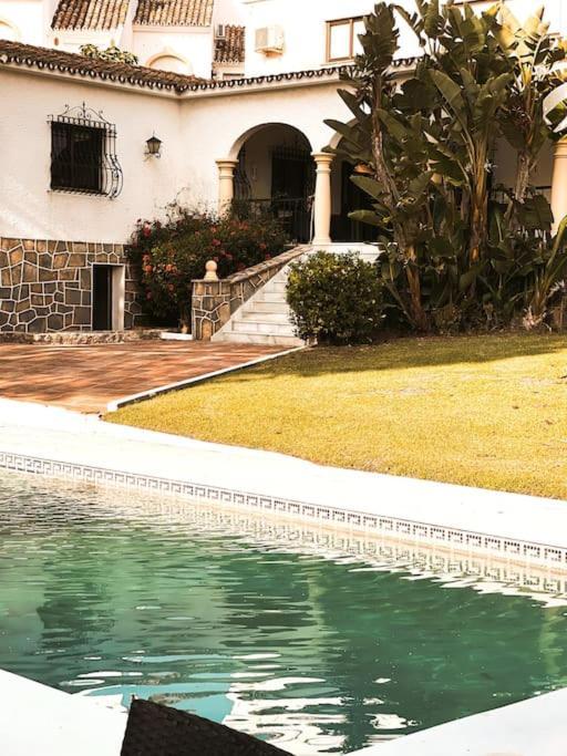 Villa Santa Cristina Cerca Del Mar Marbellac Extérieur photo